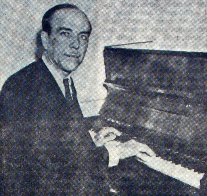 Türk Beşleri’nden Cemal Reşit Rey piyano başında, 1950